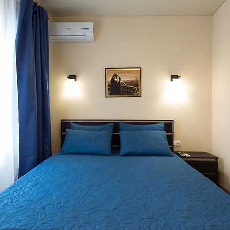 New Apartments In The Centre - Kuznechna Str. 26/3 카리프 외부 사진